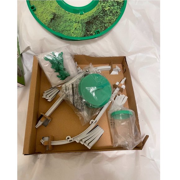 Uncle Milton Toys Butterfly Farm Live Habitat Nature Learning Toy Observe Lifecycle New